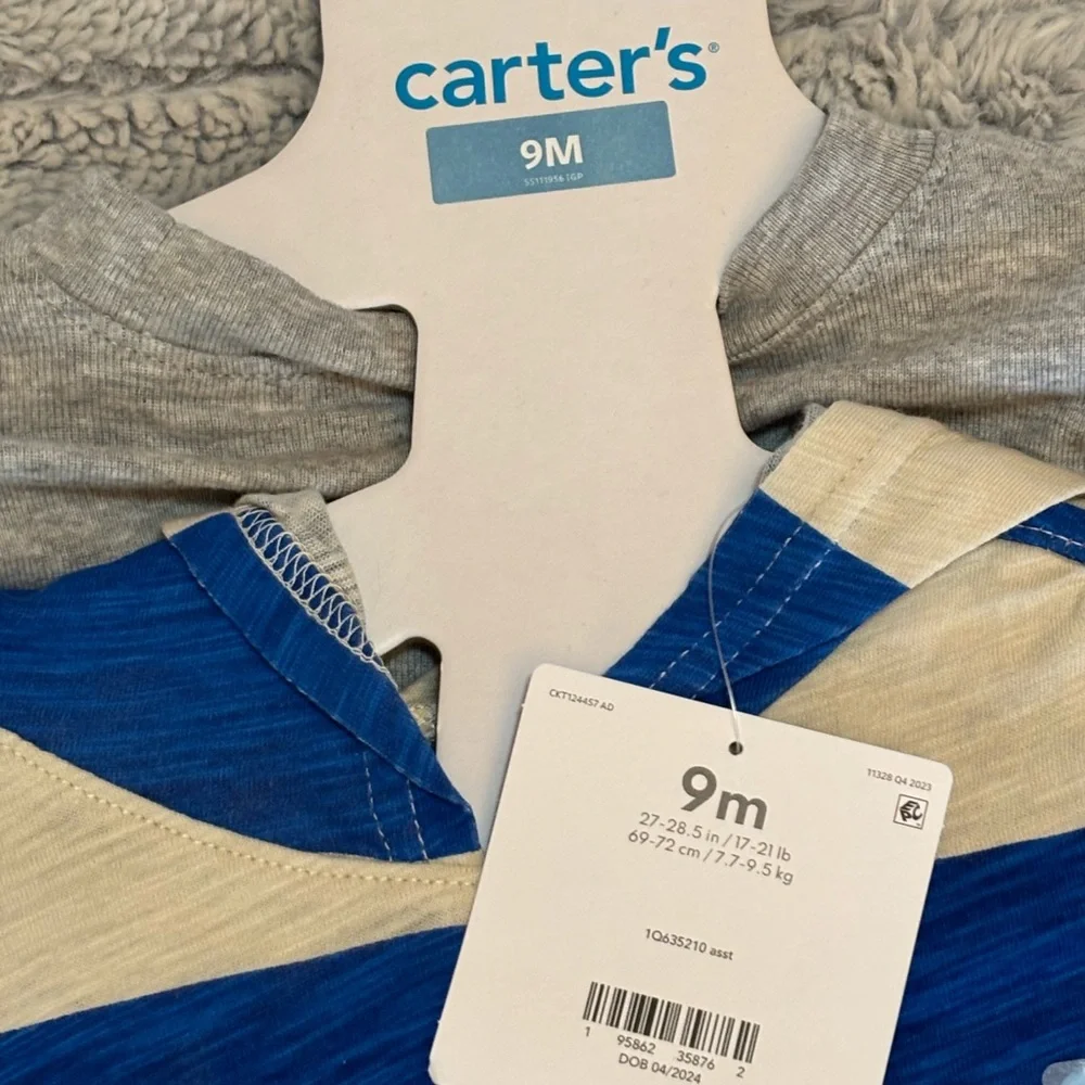 Carter's 3 pc set, Blue Striped Tee, Knit Shorts & gray t-shirt, size 9 mos
